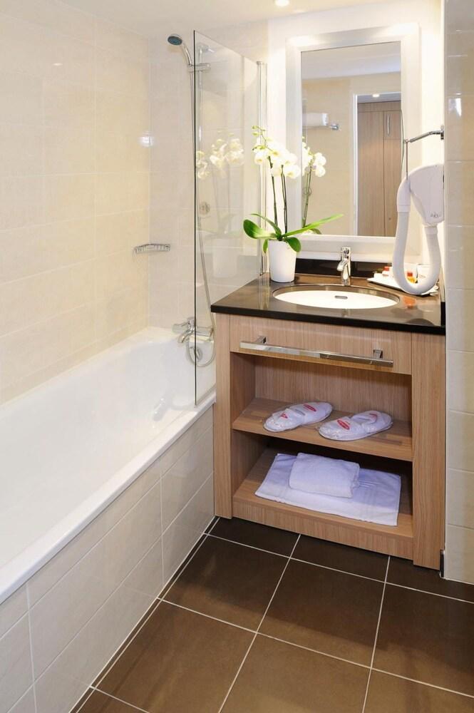 Aparthotel Residhome Paris Les Moulineaux